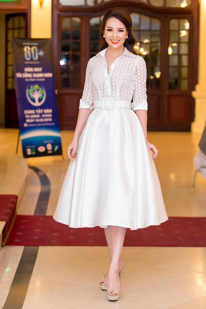 Thụy Vân sở hữu gu thời trang thanh lịch, sang trọng và rất tinh tế.