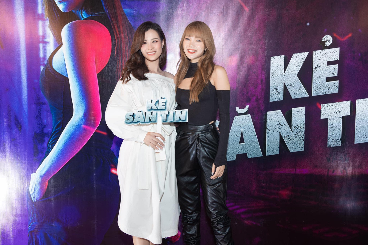 Nữ ca sĩ 31 tuổi trông cực trẻ trung, không để lộ những chỗ tăng cân như bắp đùi, bắp tay.