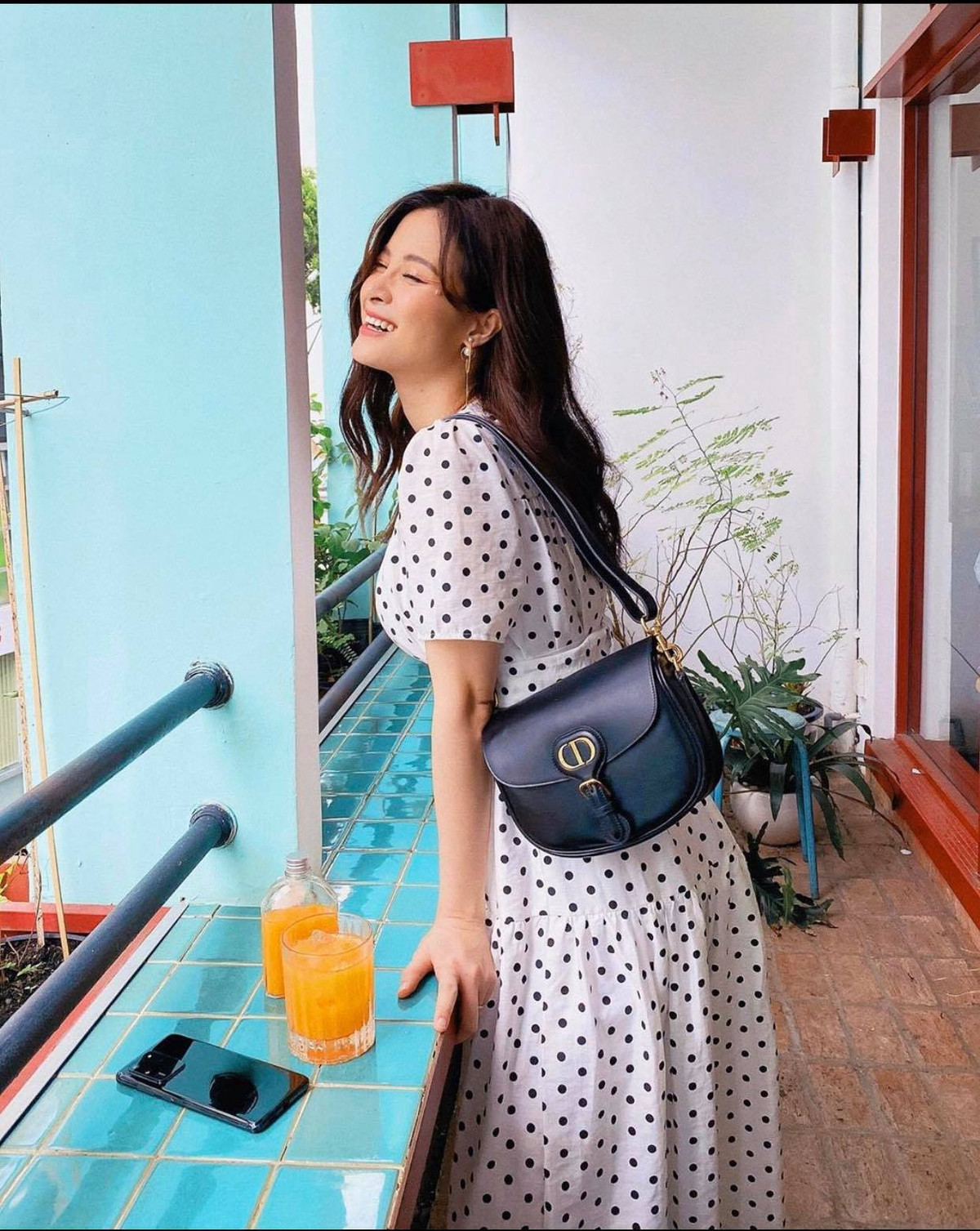 Đông Nhi là nữ ca sĩ thành công nhất nhì showbiz Việt và hiện tại đang có cuộc sống hôn nhân đáng mơ ước cùng Ông Cao Thắng.