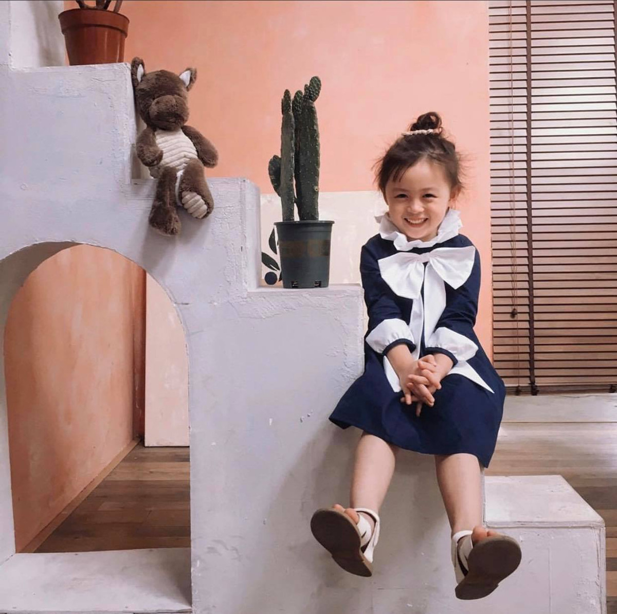 Chuyển sang style công chúa nhỏ cũng hợp lắm nha!