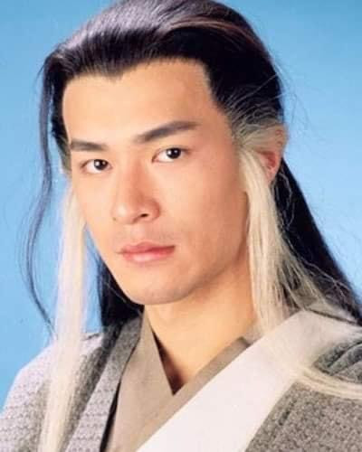 Lại rất đẹp trai và lãng tử khiến mọi người được phen cười bể bụng vì bái phục khả năng đào lại ảnh xưa của dân mạng.