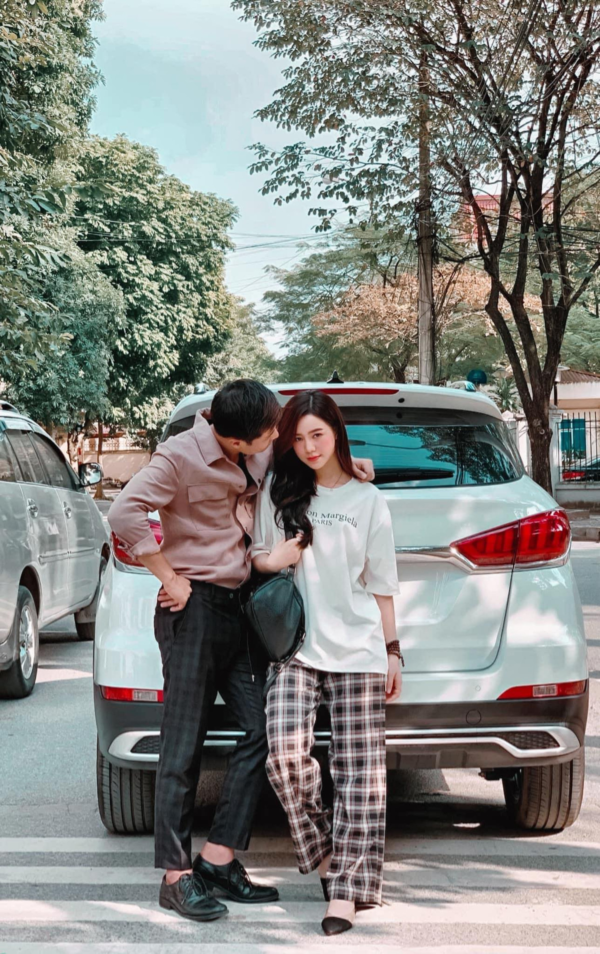 Cặp đôi thầy trò đang hot nhất màn ảnh Thanh Sơn - Quỳnh Kool trong bộ phim "Đừng bắt em phải quên" nhận được sự yêu thích của đông đảo khán giả xem truyền hình.