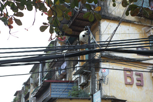 Chính vì vậy, khi giờ nghe tin thành phố khôi phục lại loa phường, nhiều người dẫn đã "kinh hãi" khi nghĩ có thể lại bị "ô nhiễm tiếng ồn" giữa thành phố đã rất thiếu sự yên tĩnh. Ảnh: Dân Việt.