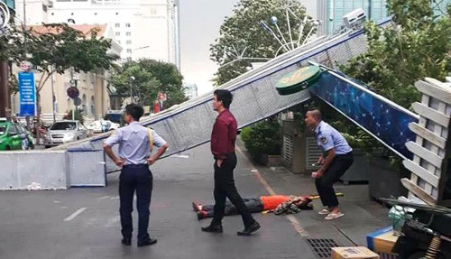 Sự cố đã khiến 1 nam thanh niên đi xe máy ngang qua bị thương nặng. Ảnh CLB Uber Sài Gòn