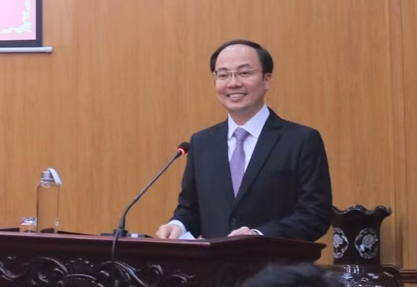 Tân Phó Bí thư Tỉnh ủy Bắc Kạn trưởng thành từ Bộ Kế hoạch và Đầu tư. Năm 2009, ông giữ chức Trưởng phòng Cân đối và Dự báo, Vụ Tổng hợp kinh tế quốc dân; năm 2013 giữ giữ chức Phó Vụ trưởng, hàm Vụ trưởng Vụ Tổng hợp kinh tế quốc dân. 