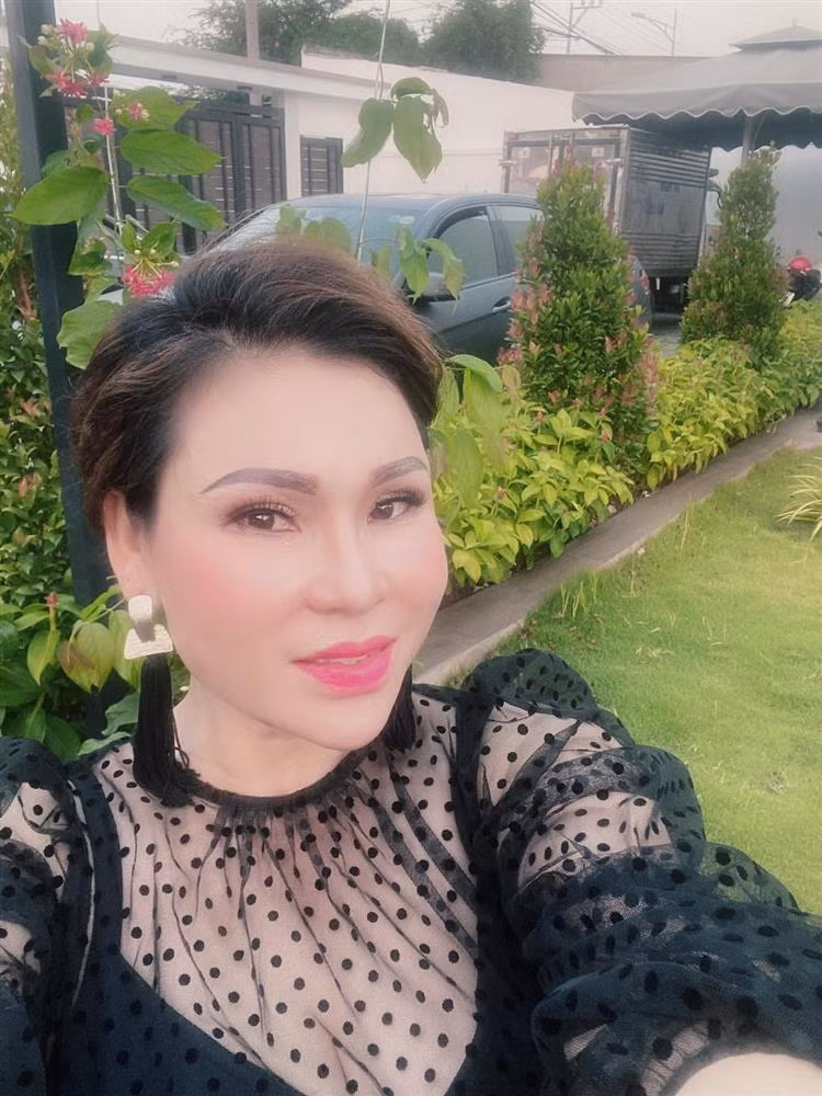 Về hành vi cho vay lãi nặng của Lâm Thị Thu Trà sau hơn 1 tháng điều tra, cơ quan công an đã xác định bị can này đã thu về số tiền gốc hơn 200 tỷ đồng và đã thu lãi bất chính số tiền gần chục tỷ đồng. Hành vi của Trà được sự giúp sức của Đặng Thị Tuyết Lan bằng việc tính toán lãi suất cho người vay, ghi chép sổ sách. Tại địa phương, bà Trà được biết đến là đại gia bất động sản. 