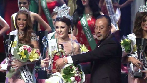 Ngọc Duyên trong khoảnh khắc đăng quang ngôi vị cao nhất cuộc thi