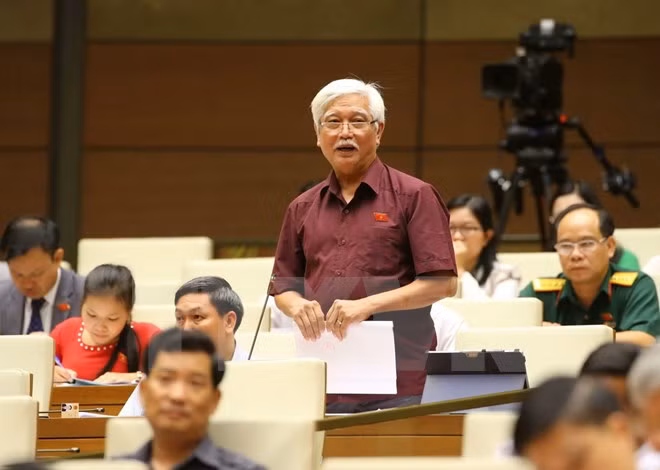 Khong vi ap luc xa hoi ma voi va thong qua du an Luat ve hoi