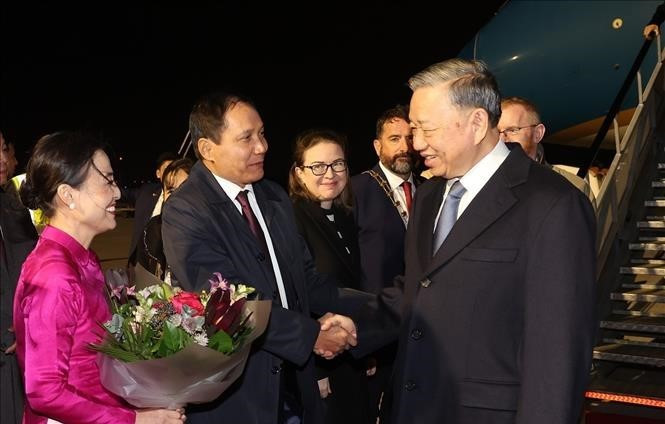 Tổng Bí thư, Chủ tịch nước Tô Lâm bắt đầu thăm cấp Nhà nước tới Ireland Tong Bi thu, Chu tich nuoc To Lam bat dau tham cap Nha nuoc toi Ireland