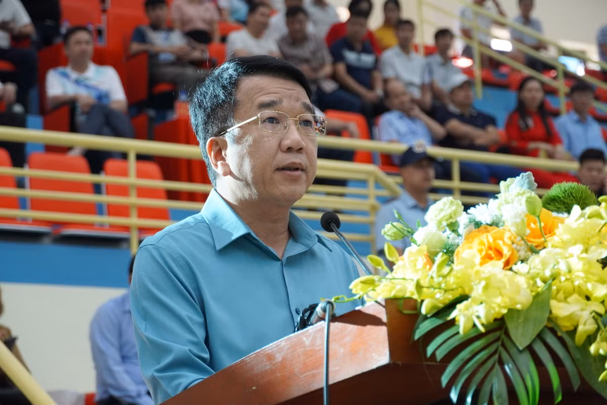 Khai mac Giai Cau long toan quoc Bao Thanh tra lan thu XIX-Hinh-5