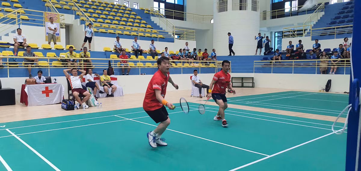 Khai mac Giai Cau long toan quoc Bao Thanh tra lan thu XIX-Hinh-8