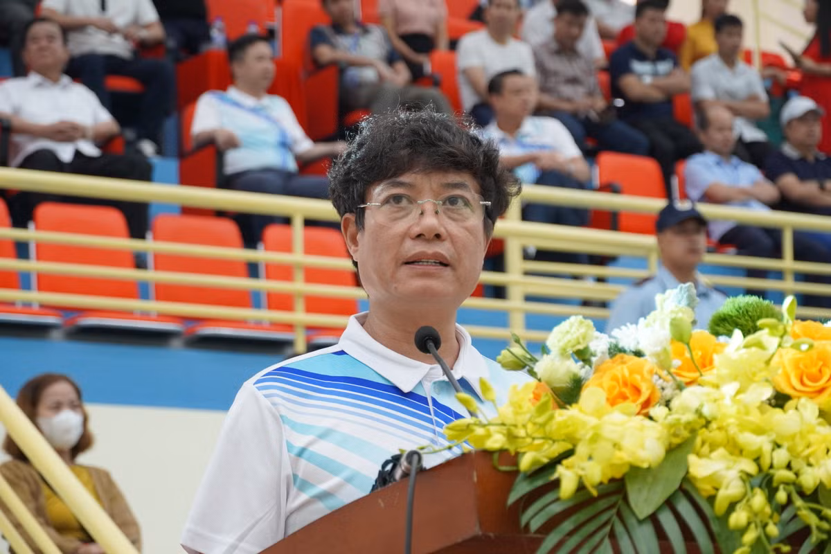 Khai mac Giai Cau long toan quoc Bao Thanh tra lan thu XIX-Hinh-2