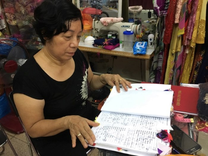 "Anh Cường được nhờ vợ rất nhiều. Vậy nhưng mỗi lần nhắc tới chồng, mắt chị sáng rực lên. Chị rất yêu và ngưỡng mộ chồng", NSND Minh Châu từng chia sẻ trên VTC về người đồng nghiệp của mình. Ảnh: Thương Gia Online.