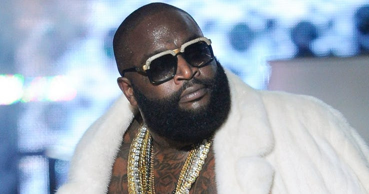 Rick Ross đã không khai trong lý lịch việc anh từng là một "cai ngục".