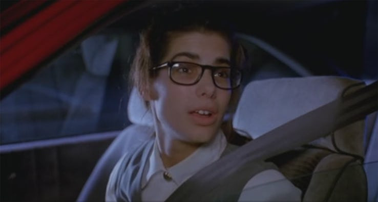 Năm 1992, Sandra Bullock đã biến mình già đi để vào vai một nhà khoa học trung tuổi, mặc dù lúc đó nữ diễn viên mới 20 tuổi. Ảnh: aroundmovies.com