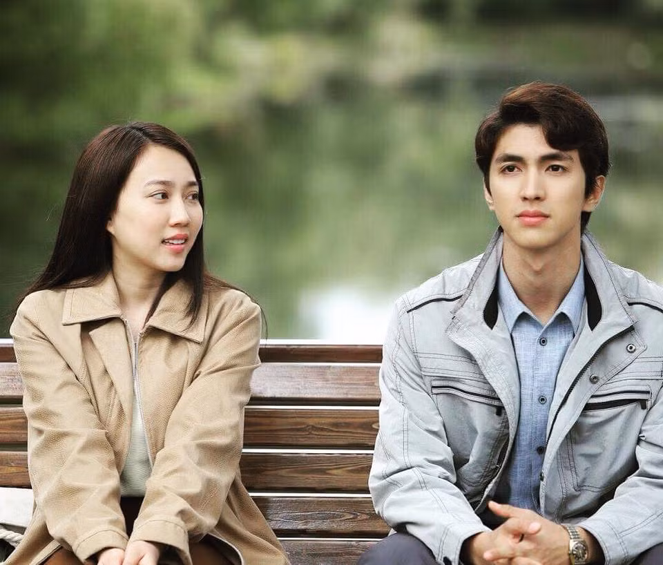 Song song với công việc của một người mẫu thời trang, hot boy Bình An còn tạo được dấu ấn qua các vai diễn trong phim "5s online", "Zippo, Mù tạt và em", và mới đây nhất là "Tình khúc bạch dương"...