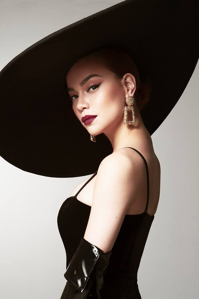 Trước tin Cường Đô la sắp lấy vợ, Hồ Ngọc Hà cũng cho thấy cô đang rất hạnh phúc với cuộc sống hiện tại cũng như khá bận rộn với công việc. Ảnh: Milor Trần.