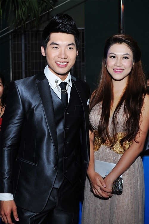 Tuy nhiên, cả hai đã chia tay sau hơn 1 năm hẹn hò. Trong khi Hoàng Yến từ chối trả lời về nguyên nhân rạn nứt thì Trương Nam Thành khẳng định không có người thứ 3 xen vào cuộc tình của họ.