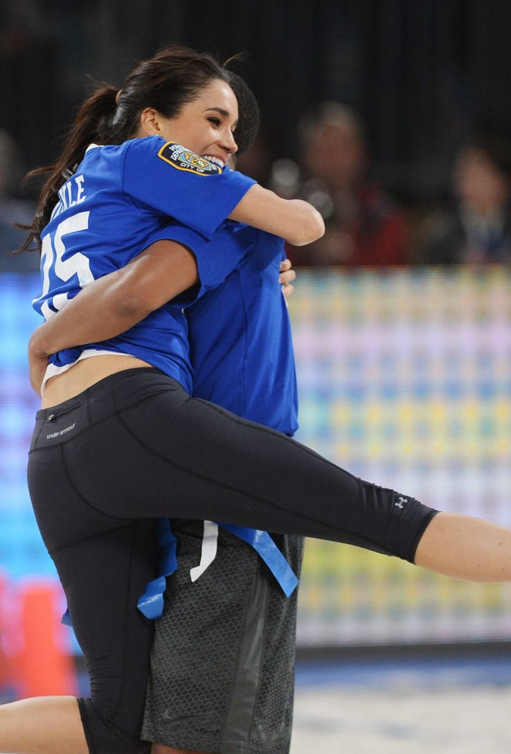 Ngoài ra, Meghan cũng thường xuyên chạy bộ sau ngày dài mệt mỏi. Ảnh: Via Pinterest