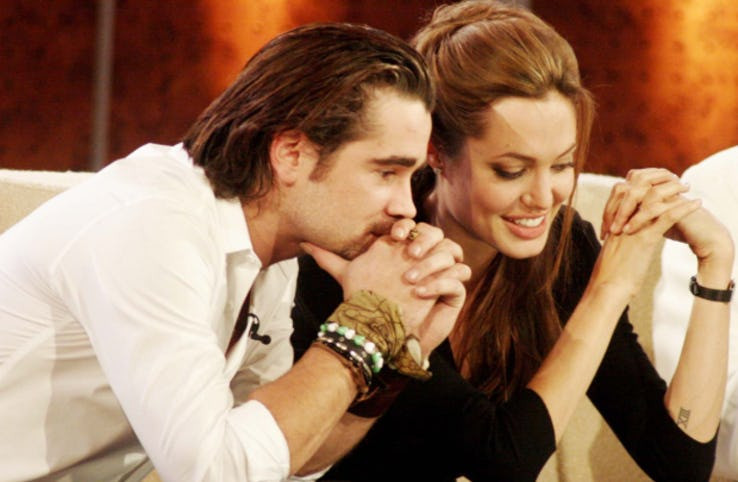 Năm 2004, Angelina dính tin đồn hẹn hò với diễn viên người Ireland - Colin Farrell. Ảnh: Pinterest.