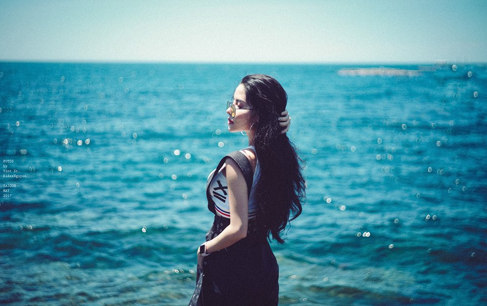 Trước Tuyệt tình cốc, người mẫu Sài thành là gương mặt không mấy xa lạ trong những bộ ảnh hở bạo.