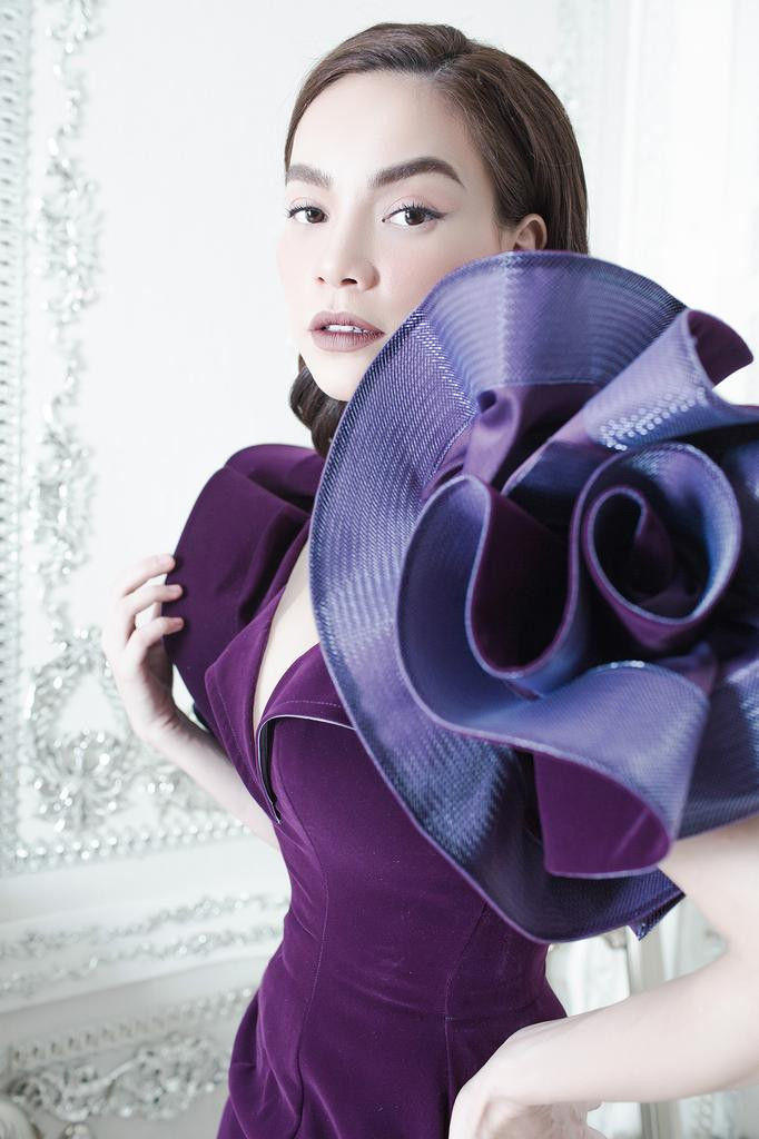 Ở tuổi 34, giọng ca "Cả một trời thương nhớ" vẫn sở hữu thân hình quyến rũ.