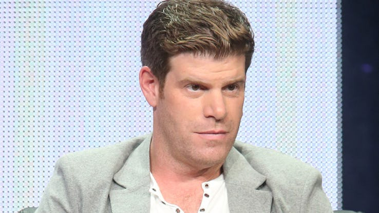 Diễn viên Steve Rannazzisi - đóng vai chính trong phim sitcom của FX The League đã nói dối về việc từng làm cho Trung tâm Thương mại Thế giới.