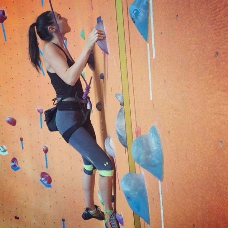 Gadot vẫn tập luyện với vai diễn Wonder Woman khi cô mang thai 5 tháng.