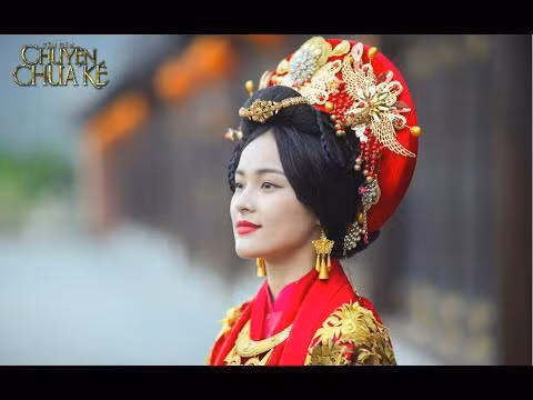 Nàng "Tấm" Hạ Vi thu hút bởi ánh mắt và thần thái.