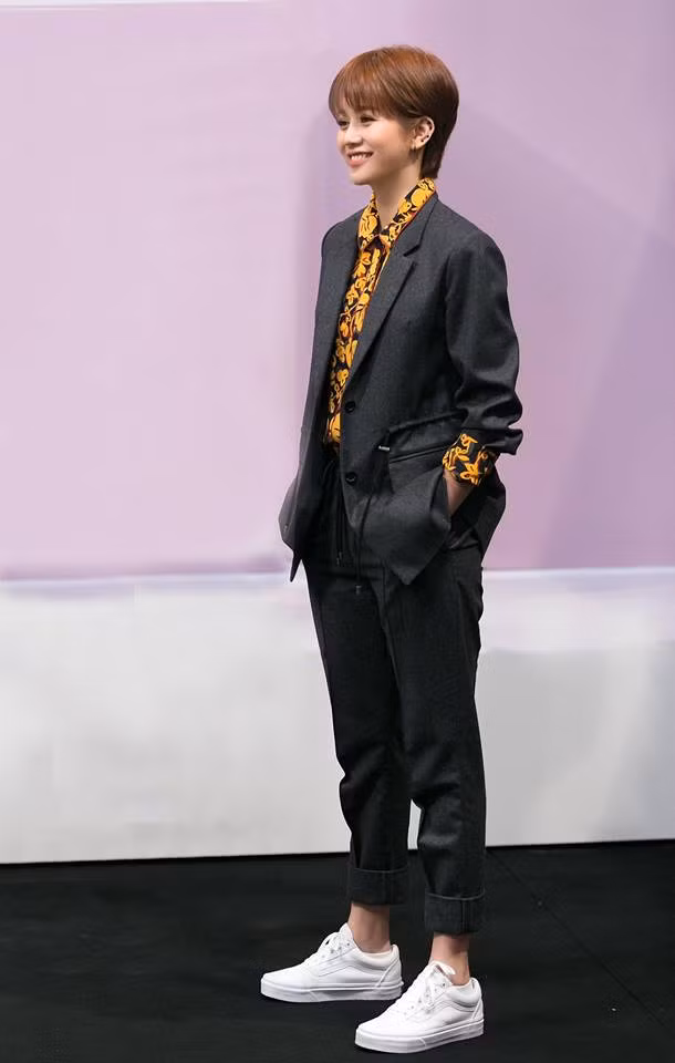 Quay lại những hình ảnh tình tứ khiến An Nguy - Kiều Minh Tuấn bị đồn "phim giả, tình thật", nhiều cư dân mạng tỏ ý hoài nghi rằng đây chỉ là chiêu trò PR cho bộ phim mới của hai diễn viên này mà thôi.