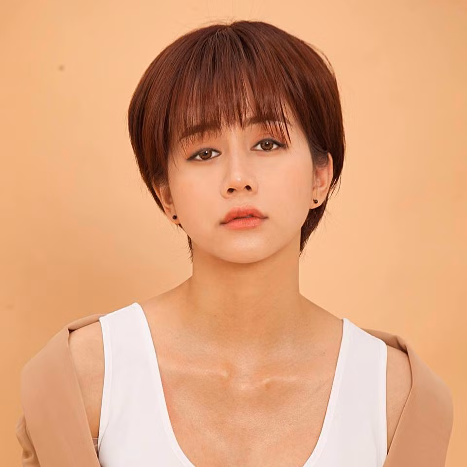 Về phía An Nguy, cô từng chia sẻ luôn coi Kiều Minh Tuấn như một người thầy, người anh thân thiết. Ảnh: FBNV.