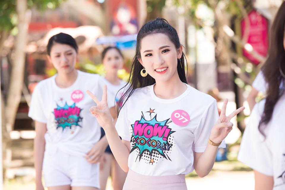 Ngoài đời, nữ sinh 10X có phong cách ăn mặc trẻ trung đúng như lứa tuổi của mình.