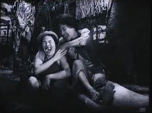 Trong bộ phim được sản xuất năm 1982 này, NSƯT Bùi Cường vào vai Chí Phèo - một tên lưu manh chuyên được Bá Kiến sai đi đâm chém với vô vàn những nhát dao trên khuôn mặt “không ra mặt người”. Gặp Thị Nở trong một cơn say và cũng là cơn tỉnh của cuộc đời, để từ đó, hắn muốn làm lại một con người lương thiện.