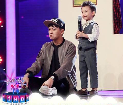Trước khi đảm nhận vai trò MC của gameshow "Một trăm triệu một phút", "chàng Bắp" từng tạo ấn tượng rõ nét qua nhiều chương trình truyền hình như: Biệt tài tí hon, Sàn đấu ca từ, Nhạc hội song ca...