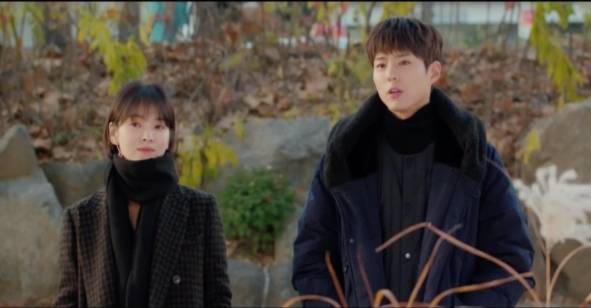 Đáng chú ý, top 10 diễn viên truyền hình xuất sắc nhất Hàn Quốc 2018 thiếu thiếu vắng gương mặt tên tuổi như Song Hye Kyo. Trong khi đó, Park Bo Gum - bạn diễn của cô trong “Encounter” lại được bình chọn nhiều thứ 4 dù khá im hơi lặng tiếng trong gần 2 năm qua.