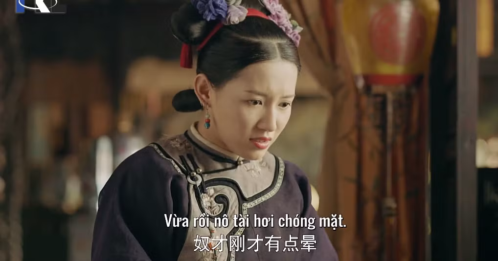 Thậm chí khi biết được Anh Lạc được Hoàng thượng để mắt, Nhĩ Tình cũng không ngại bày mưu, tính kế định quyến rũ Hoàng thượng để ngồi lên ghế vương phi. Ảnh: kenh14.