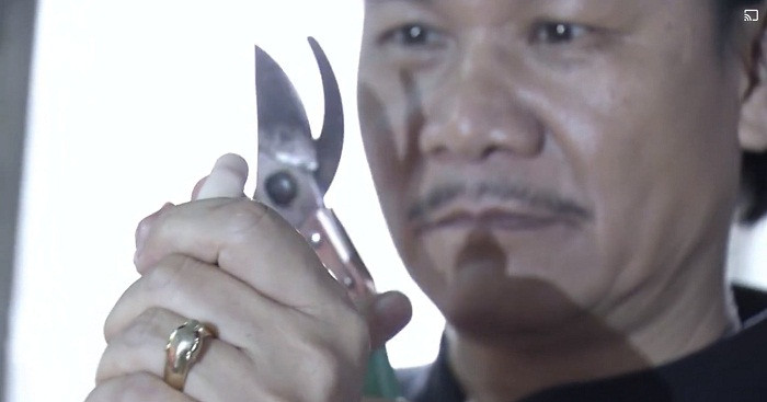 Tuy nhiên, đó chỉ là ngón tay giả với mục đích đe dọa Quỳnh, nếu cô không chịu làm theo lời ông chủ Thiên Thai, con trai cô sẽ gặp nguy hiểm tính mạng. 