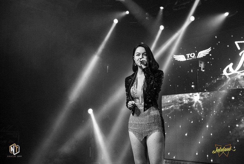 Phạm Quỳnh Anh đang cho thấy sự thay đổi hình ảnh lẫn nỗ lực để quay trở lại với âm nhạc sau một thời gian lui về phía sau để chăm sóc cho gia đình.