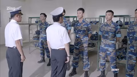 “Hau due mat troi” lam sai hinh tuong nguoi linh: Loi thuoc ve ai?-Hinh-2