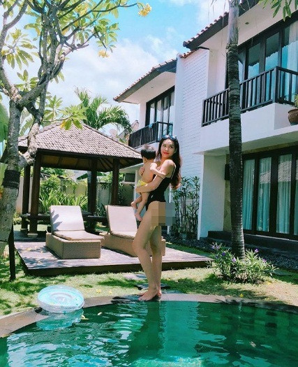 Mặc dù từng nhận được phản hồi tích cực khi góp mặt trong nhiều bộ phim như: Hạnh phúc nhọc nhằn, Chit và Pi, Bảo mẫu bất đắc dĩ… thế nhưng đến "Chạy trốn thanh xuân, nữ diễn viên 9X lại vấp phải sự phản đối của một bộ phận khán giả vì ồn ào "giật chồng người" trước đó.