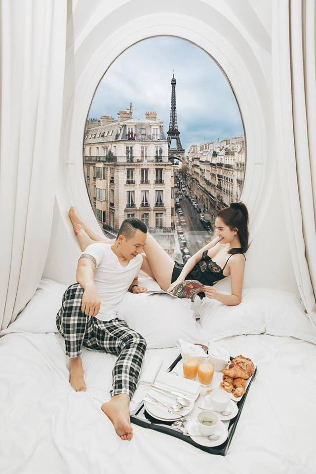 Những trải nghiệm trong quá khứ cùng công việc part time tại một công ty quảng cáo đã giúp "ông trùm chân dài" Vũ Khắc Tiệp có được những show diễn cho riêng mình.