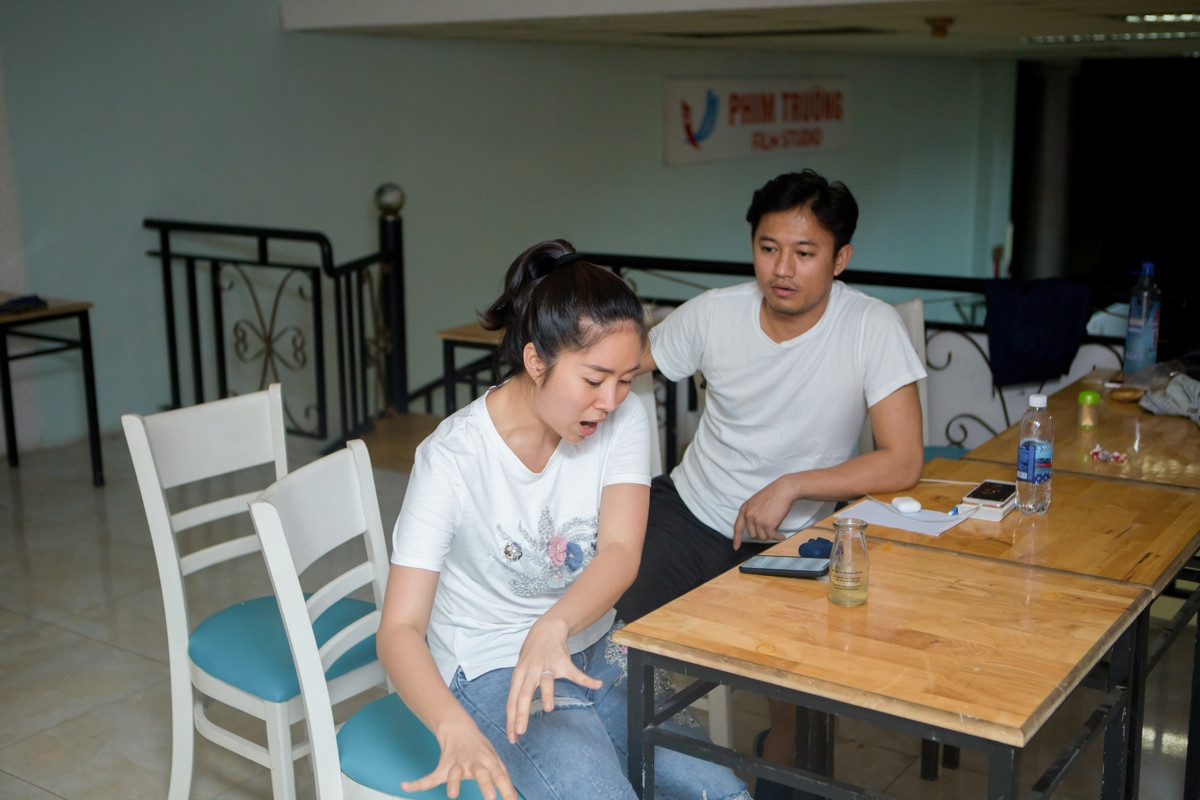 Nhắc đến Lê Phương, nhiều khán giả sẽ nghĩ đến các vai diễn về những người phụ nữ biết hy sinh bản thân mình và cam chịu. Nhưng đến với “Đời Như Ý”, Lê Phương sẽ biến hóa với một vai diễn mới.