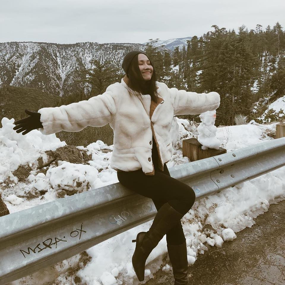 Diễn viên Kim Hiền "check-in" đón Giáng sinh bên Mỹ.