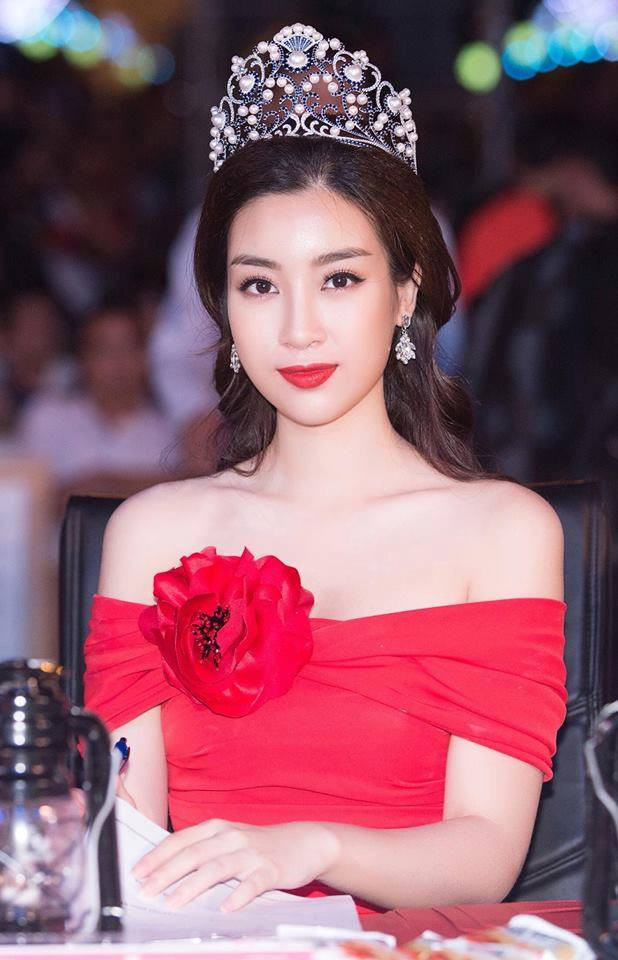 Người đẹp 9X luôn xây dựng hình ảnh nhẹ nhàng, giản dị và thân thiện nhất. Ảnh: Viết Quý.