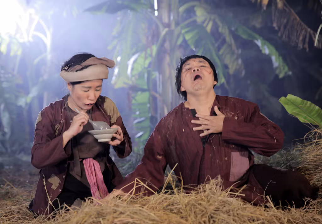 Về cảnh nóng với "Chí Phèo" Xuân Hinh, "Thị Nở" Thanh Thanh Hiền từng chia sẻ: "Để thể hiện cảnh nóng giữa tôi và anh Xuân Hinh ở tuổi này phải có cách nhìn khác, góc nhìn khác, và sự thể hiện khác đi".