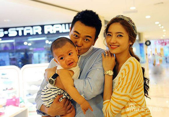 Người đẹp sinh năm 1982 còn vô cùng may mắn khi được kết hôn với một thương gia người Mỹ gốc Hàn vừa điển trai, vừa giàu có. Ảnh: Instagram nhân vật.