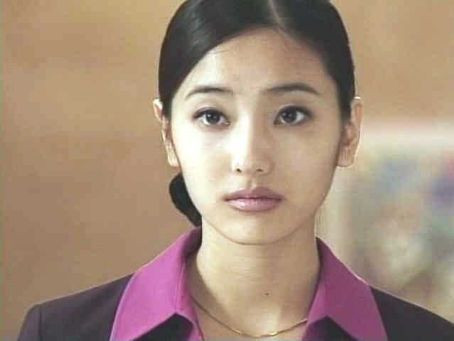 Vai Shin Ae khi lớn do nữ diễn viên Han Chae Young đảm nhận. Sau "Trái tim mùa thu", Han Chae Young được biết đến nhiều hơn qua các vai diễn trên truyền hình.