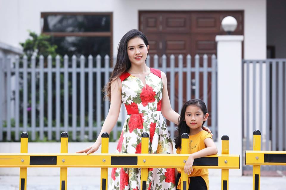 Vợ chồng nam diễn viên "Quỳnh búp bê" có cô con gái xinh xắn 7 tuổi tên Minh Thùy.