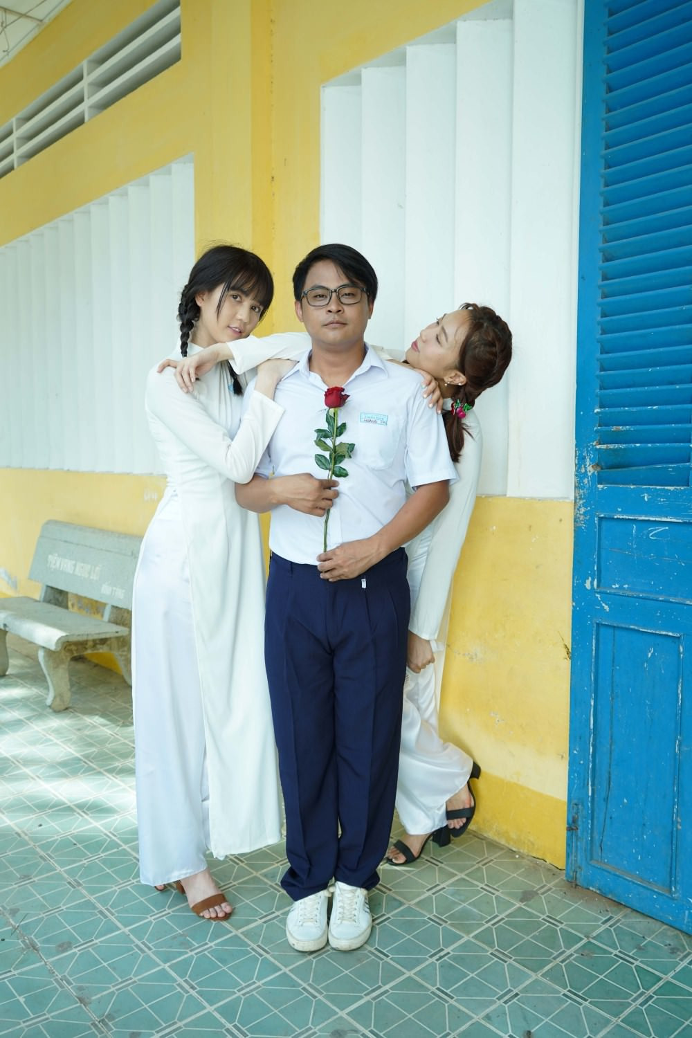 Trước sức ép kết hôn từ phía gia đình, với vai trò là “thủ lĩnh”, Trang đưa ra quyết định táo bạo để bộ ba bạn thân "vùng lên".