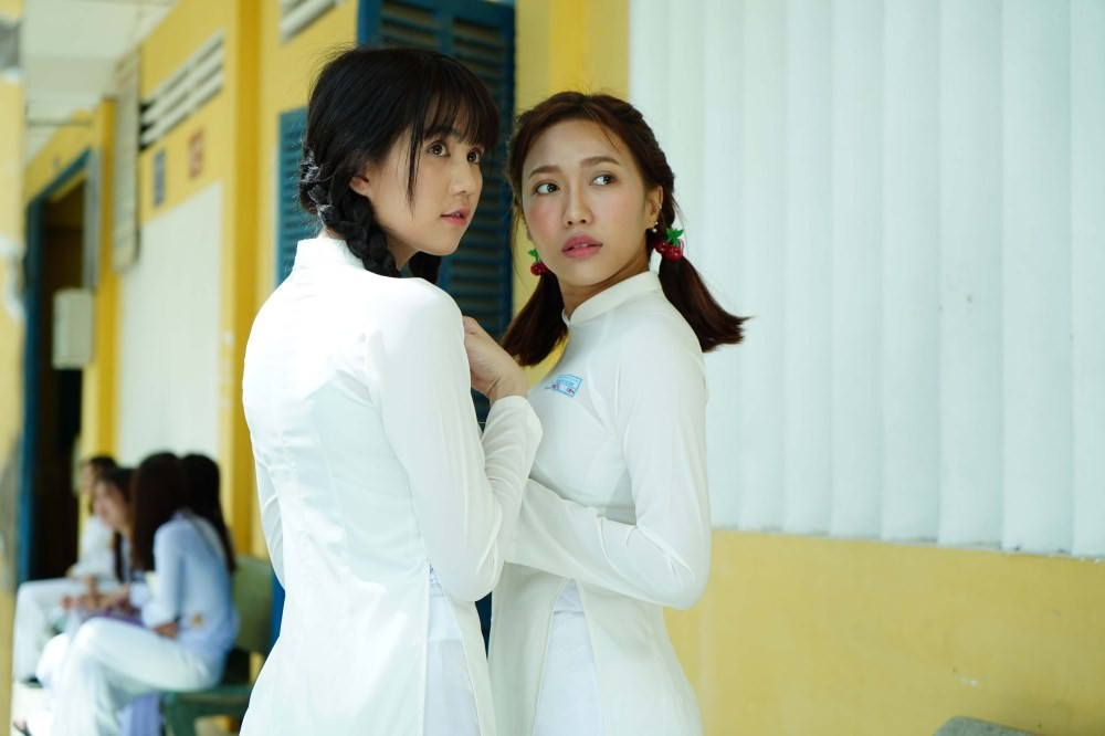 Ảnh hậu trường được dự đoán cặp đôi Ngọc Trinh và Diệu Nhi sẽ không hiền và đơn giản chút nào trong phim.